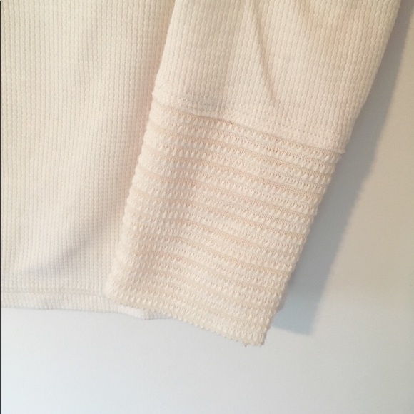 Lucky Brand Swift Mixed Thermal 5 Button Crew Neck T-shirt Women’s - Picture 4 of 9